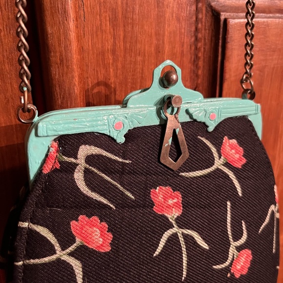 Vintage Christiana Purse - Picture 3 of 9